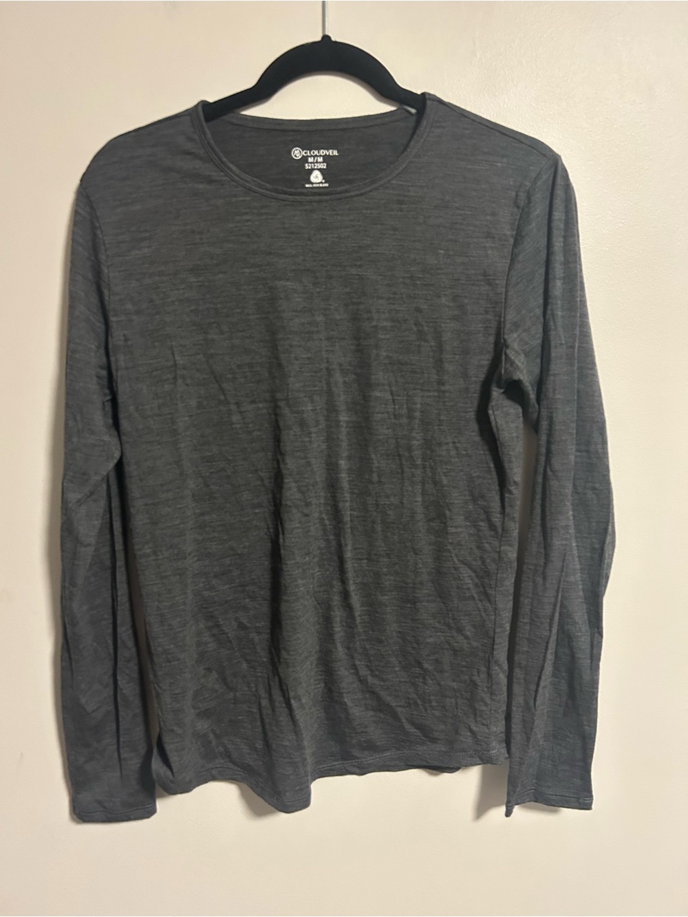Cloudveil medium grey 87% merino wool long sleeve shirt